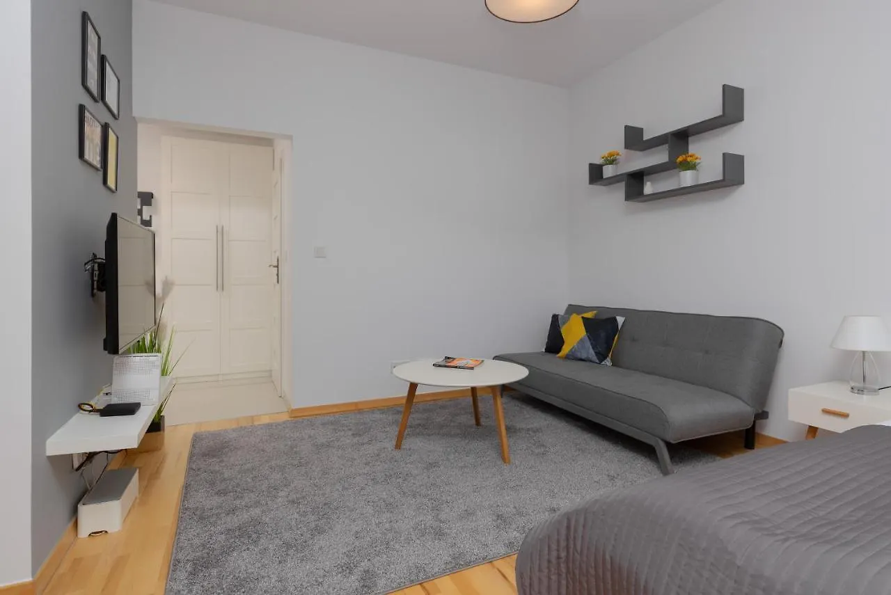 Kolejowa Apartments Warsaw by Renters Polska